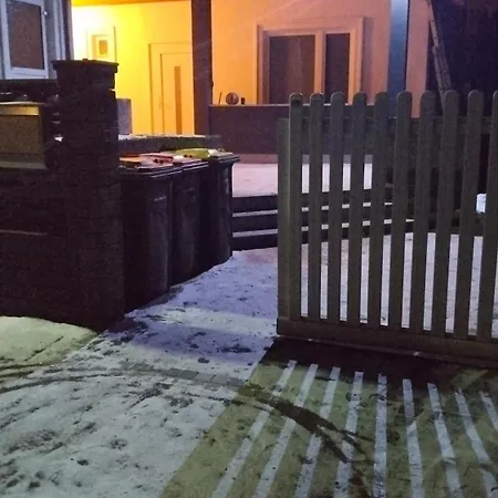 홈스테이 With 4 *