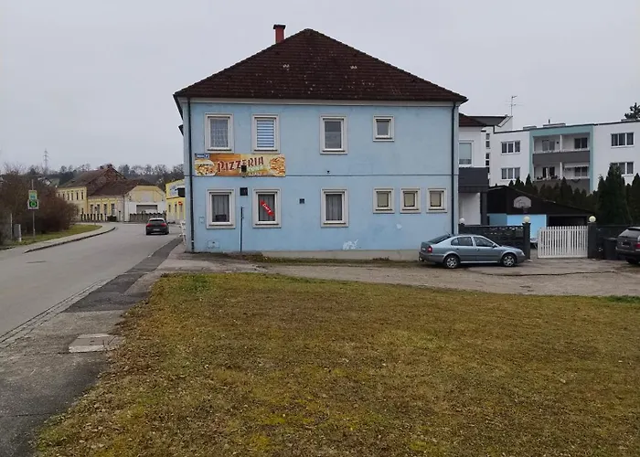 With 4 홈스테이 *